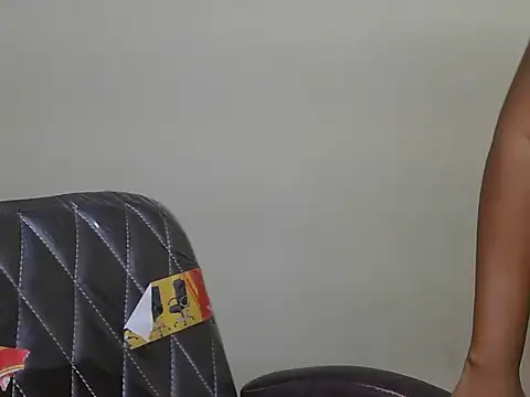 Snapshot of Its_Mayaa chatting on 07-14-26, 02:05 Its Mayaa online show from 07-14-26, 02:05
