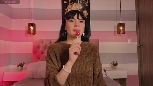 elanith  online show from 03-12-26, 02:45