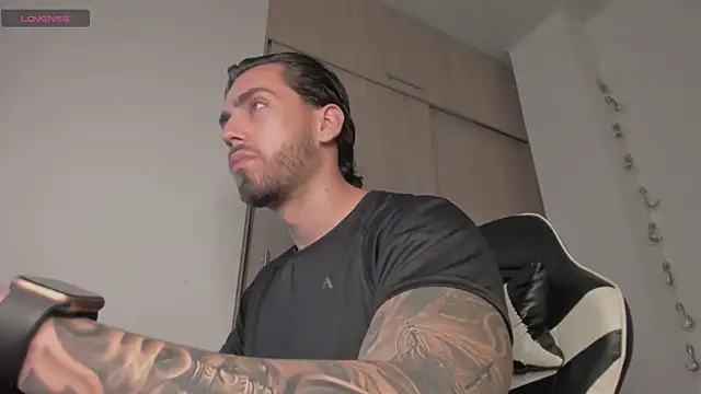 Axel  Blaze online show from 04-22-26, 12:39