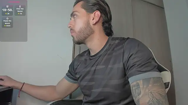 Axel  Blaze online show from 05-28-26, 01:30