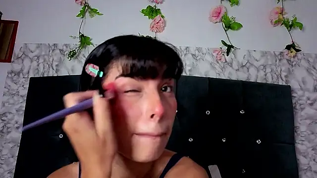 Snapshot of cutninasky chatting on 03-15-26, 04:40 cutninasky online show from 03-15-26, 04:40