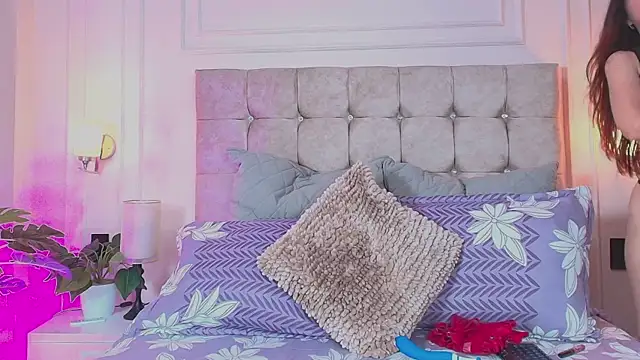 gabyevans4 online show from 04-16-26, 12:17