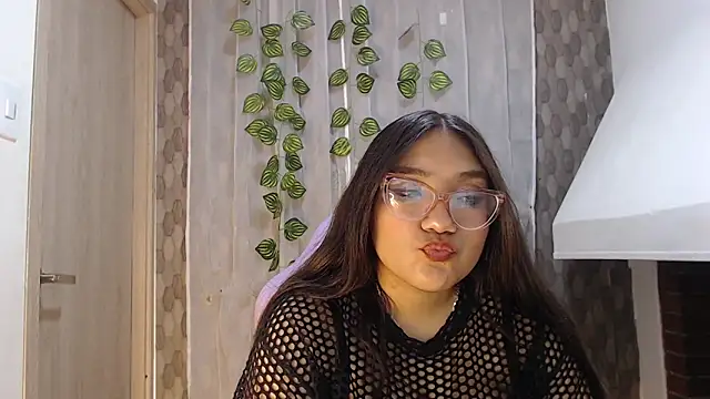 anyela donecm online show from 04-18-26, 07:58