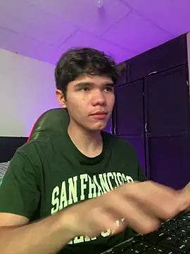 Snapshot of Camii_pink chatting on 03-05-26, 06:15 Camii pink online show from 03-05-26, 06:15