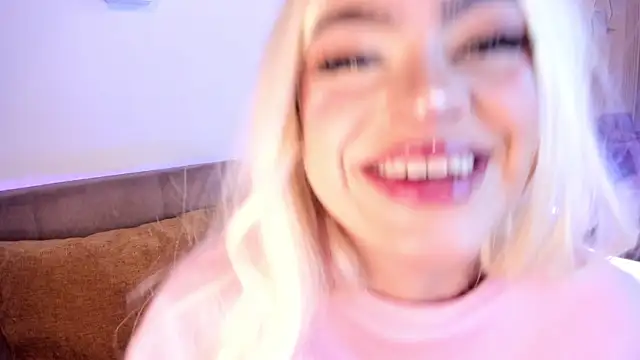 ZafiroMartini  online show from 04-22-26, 12:02