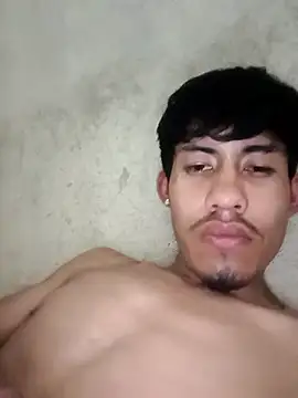 Snapshot of FanlikeSaxist chatting on 04-08-26, 11:59 FanlikeSaxist online show from 04-08-26, 11:59