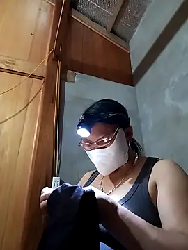 Heylen hooo online show from 03-23-26, 01:15