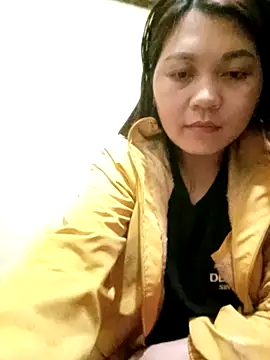 Linhna20 online show from 03-06-26, 10:12