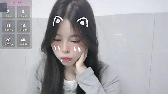 F-Yihao online show from 03-03-26, 05:02