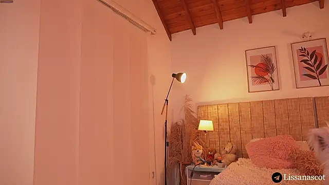 Lissanascott online show from 04-22-26, 06:31