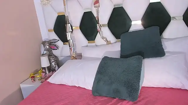 Angela Garciaa online show from 04-23-26, 08:00