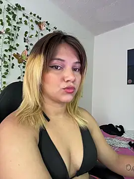 aurora bela online show from 03-24-26, 05:07