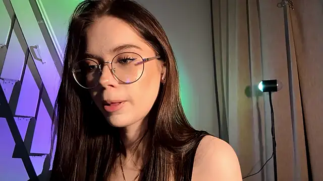 Snapshot of DebraSchneider chatting on 03-03-26, 05:19 DebraSchneider online show from 03-03-26, 05:19