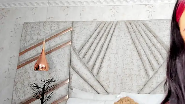 EmeelyMuller online show from 03-29-26, 04:01