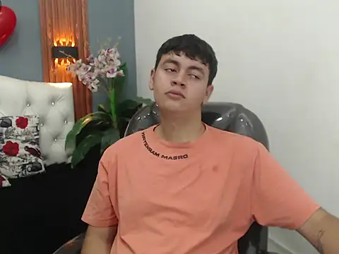 Thiago saenzz online show from 03-05-26, 05:20