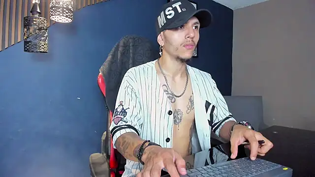 DanteLuxx online show from 03-10-26, 03:00