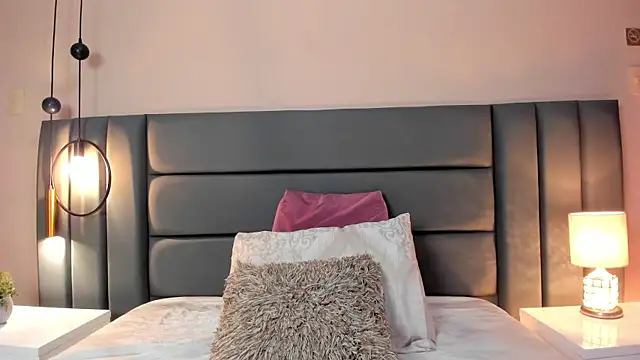 Snapshot of AitanaSantoss chatting on 02-27-26, 11:54 AitanaSantoss online show from 02-27-26, 11:54