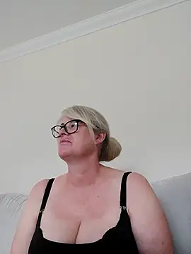 FlirtyFleur-x online show from 04-09-26, 11:59