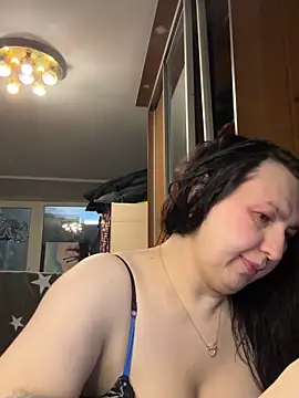 EvaBeautyXx online show from 04-25-26, 02:03