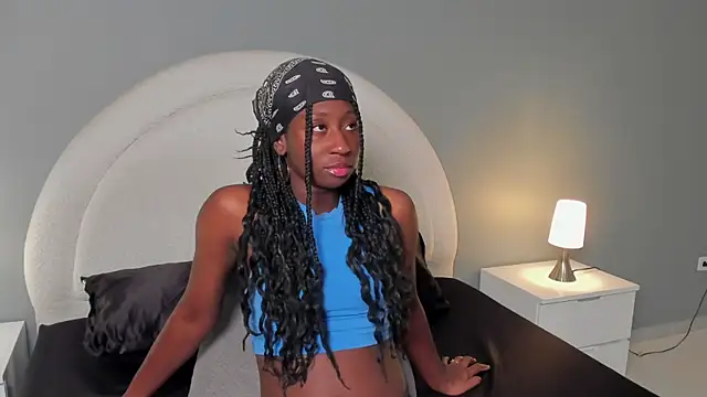 zoepinkett online show from 03-30-26, 01:17