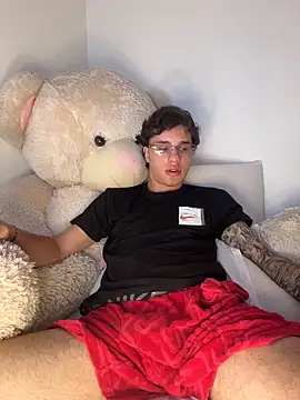 EXCLUSIVE8 online show from 04-05-26, 09:34