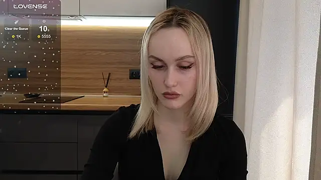 Bella Villen online show from 06-19-26, 05:45