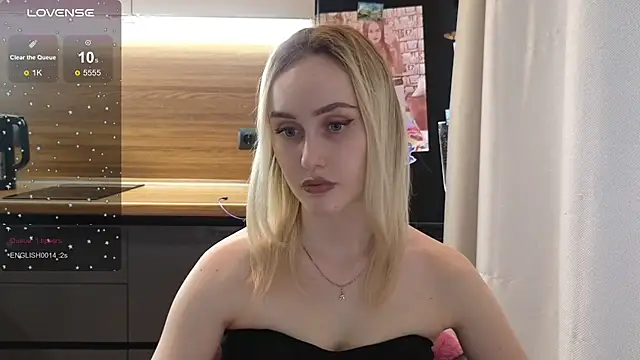 Bella Villen online show from 07-28-26, 12:48