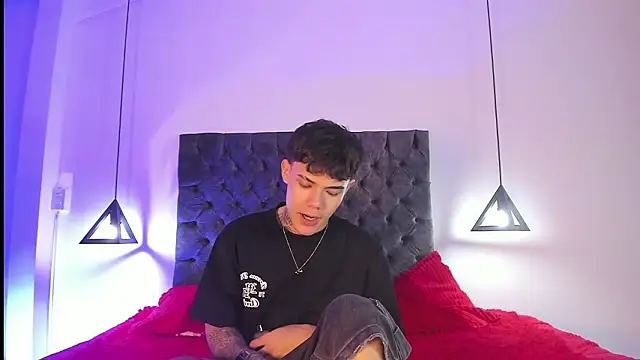 im seven online show from 02-27-26, 04:34