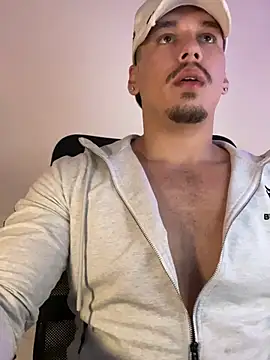 NIKLAS BRAUNN01 online show from 06-20-26, 02:03