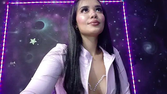 ValentinaRojass  online show from 04-17-26, 06:11