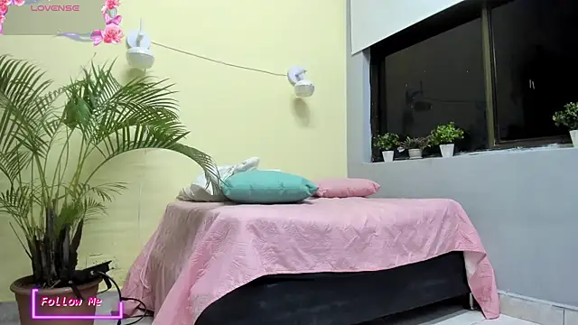  VALERIAGOMEZ online show from 03-24-26, 09:47