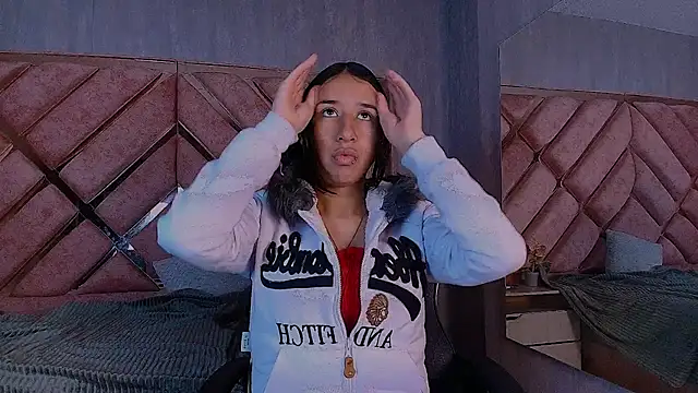 LilyRossi  online show from 04-18-26, 12:53