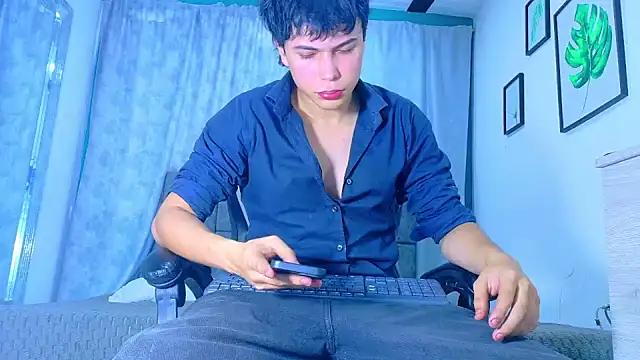 Dantekent online show from 05-25-26, 02:12
