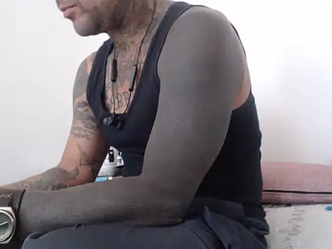 Snapshot of GaboMix4728 chatting on 02-27-26, 05:35 GaboMix4728 online show from 02-27-26, 05:35