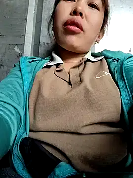 MiuNazz online show from 03-06-26, 05:04