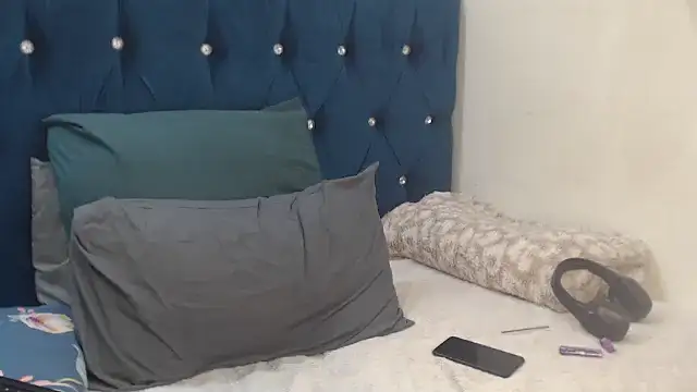 CURVYBOOTYLICIOUS88 online show from 07-11-26, 06:21