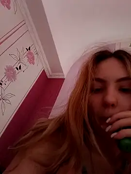 Snapshot of Prinseska27 chatting on 02-27-26, 05:29 Prinseska27 online show from 02-27-26, 05:29