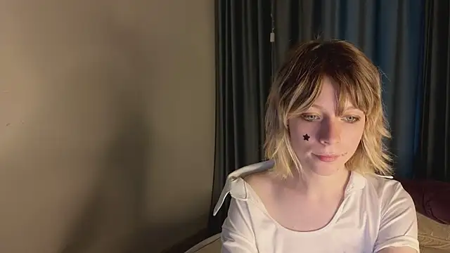 MollySally online show from 06-05-26, 06:52