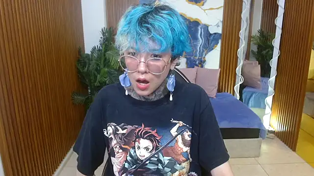 Lyra tay online show from 04-15-26, 08:20