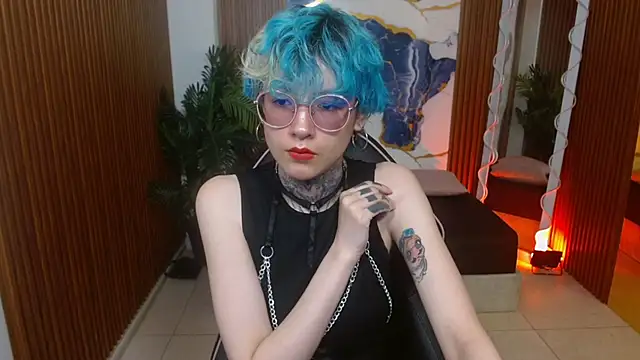 Lyra tay online show from 04-25-26, 07:11