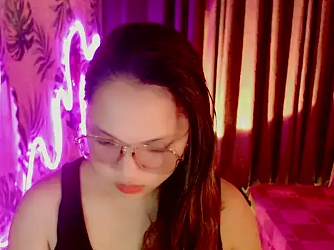 Snapshot of Sweet_coleen chatting on 04-13-26, 01:16 Sweet coleen online show from 04-13-26, 01:16