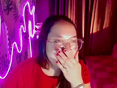 Snapshot of Sweet_coleen chatting on 04-19-26, 04:28 Sweet coleen online show from 04-19-26, 04:28