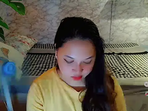 Snapshot of Sweet_coleen chatting on 08-09-26, 04:12 Sweet coleen online show from 08-09-26, 04:12