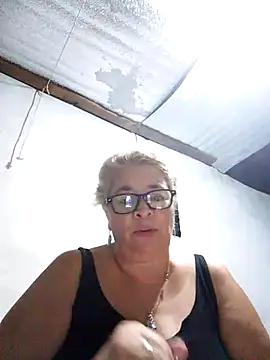 momismilf544 online show from 04-11-26, 11:31