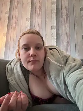 Snapshot of SassieBlondie chatting on 03-04-26, 10:43 SassieBlondie online show from 03-04-26, 10:43