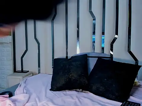 Brinnehh online show from 04-03-26, 03:32