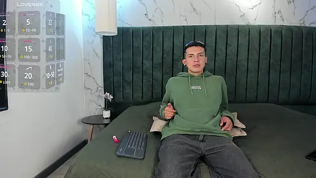 Juanse Colling online show from 03-11-26, 08:26