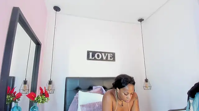 Snapshot of KatallelaMurillo chatting on 05-21-26, 02:29 KatallelaMurillo online show from 05-21-26, 02:29