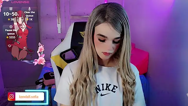 Sophiaa doll  online show from 03-10-26, 03:11