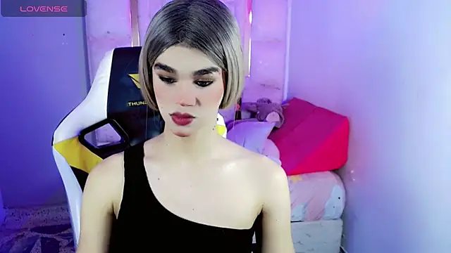 Sophiaa doll  online show from 03-16-26, 03:23